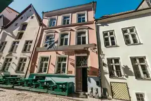 Merchants House Hotel, Таллин
