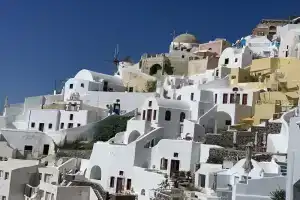Fotinos Houses, Ия