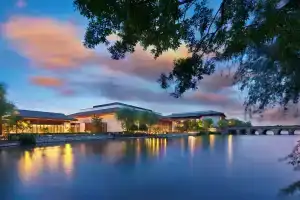 Hilton Shanghai Songjiang Guangfulin, Шанхай