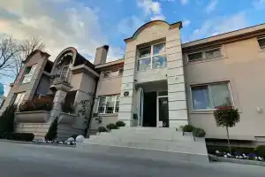 Garni Hotel D10, Белград