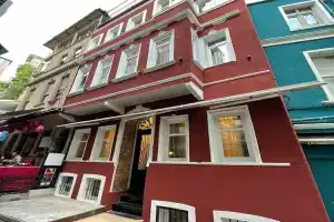 The House Company, Стамбул