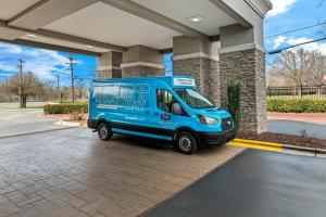 Hampton Inn & Suites Charlotte-Airport, Шарлотт