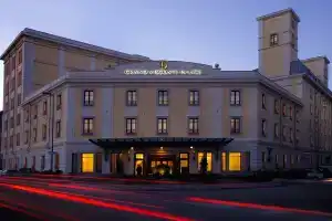 Отель «Grand Visconti Palace»