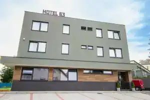 Hotel & Bistro 63, Попрад