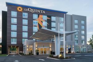 La Quinta Inn & Suites by Wyndham Mobile, Мобил