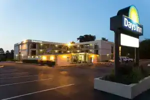 Days Inn by Wyndham Raleigh Downtown South, Роли