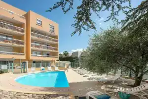 Pierre & Vacances Résidence La Rostagne, Антиб