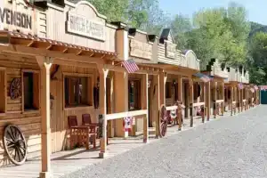 Zündstoff-City Western-Motel, Хемфурт-Эдерзее