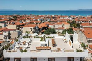 Palm Suites, Пефкохори
