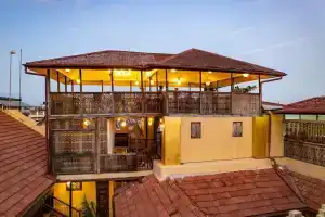 Jafferji House and SPA, Бубубу
