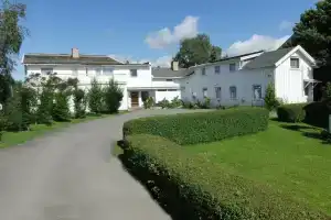 Hamar Booking, Хамар