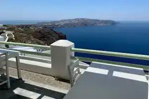 The Cliff Reflections - Adults Only, Мегалохори