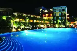 Hotel Caesar Palace, Джиардини-Наксос