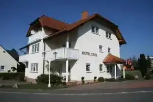 Edel garni, Ашаффенбург