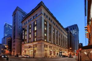 Hampton Inn & Suites Baltimore Inner Harbor, Балтимор