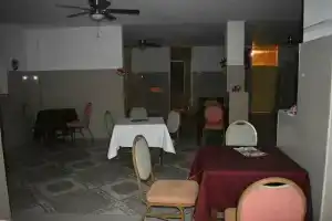 Villa Rosa Hotel & Restaurant, Порт-О-Пренс