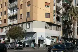 Famalu Apartments, Неаполь