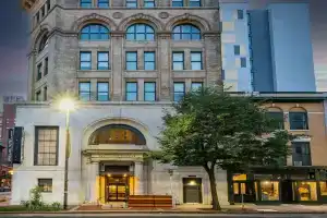 SpringHill Suites by Marriott Baltimore Downtown Convention Center Area, Балтимор
