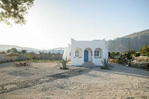 Villa George Santorini, Периволос
