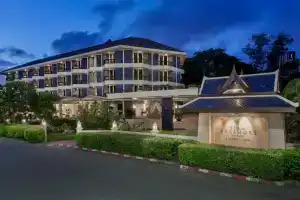 Отель «Siam Bayshore Pattaya - Sha Plus Certified», Паттайя