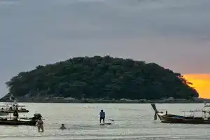Kata Noi Bay Inn, Ката