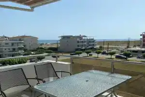 Klio Apartments and Studios, Нео Пори