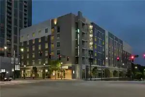 Embassy Suites by Hilton Atlanta Midtown, Атланта