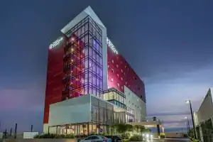 Отель «Ramada Encore by Wyndham Queretaro», Керетаро