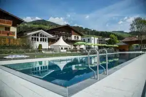 Hofgut Apartment & Lifestyle Resort, Ваграйн