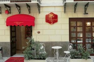 La Serenissima Hotel, Палермо