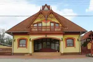 Nussbaum Panzió, Кестхей
