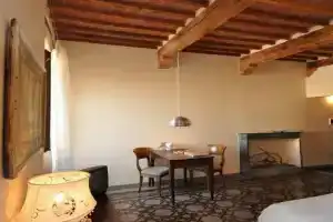 A casa di Anelia, Монте-Сан-Савино