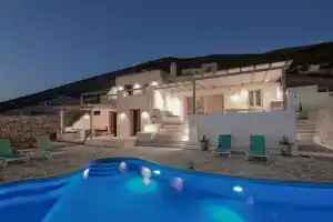 Villa Livana Naxos, Кастраки