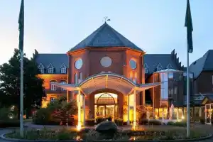 Hotel Altes Gymnasium, Хузум
