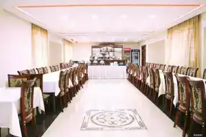 Алмас, Гюмри