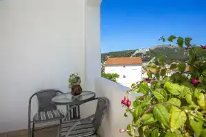 Apartments Milka, Хвар