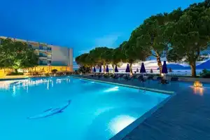 Porto Rio Hotel, Патры