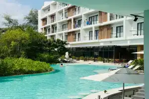 Laya Resort Phuket, Лаян-Бич