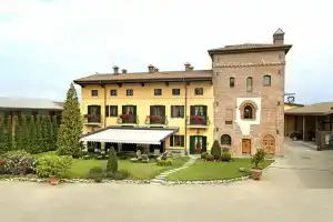 Agriturismo La Torre dei Canonici, Новара