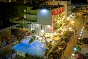 Si Rimini Hotel, Римини
