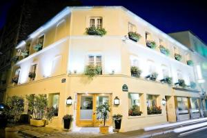 Отель «Champerret Heliopolis», Париж