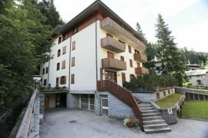 Residence Primula, Мадезимо