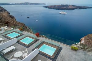 Kratiras View Luxury Suites, Фиростефани
