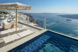 Nefeles Luxury Suites, Фиростефани