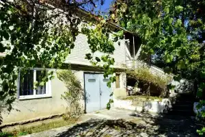 Дом у реки, Карачаевск