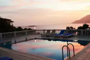 Villa Mola, Каш