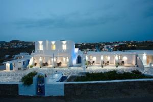 Petra Mykonos Studios & Suites, Миконос