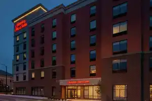 Hampton Inn & Suites Winston-Salem Downtown, Уинстон-Салем