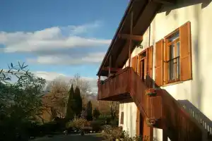 Villadina Farm, Колико