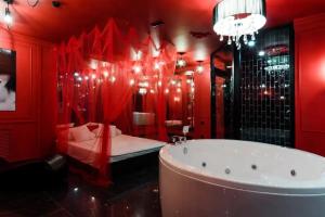 Гостиница «Hedonism Club», Самара